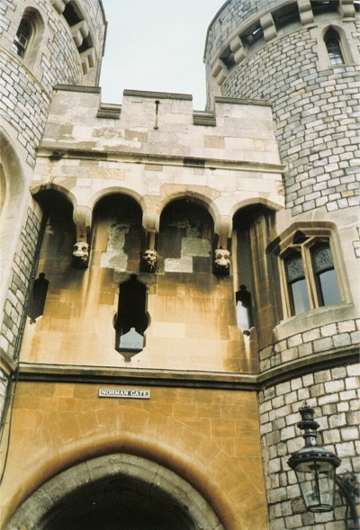 england windsor fire.jpg